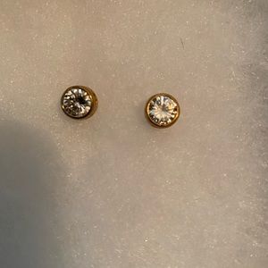 Gold cubic zirconia stud earrings